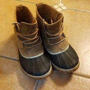 Sorel duck boot- brown and dark blue. Waterproof.